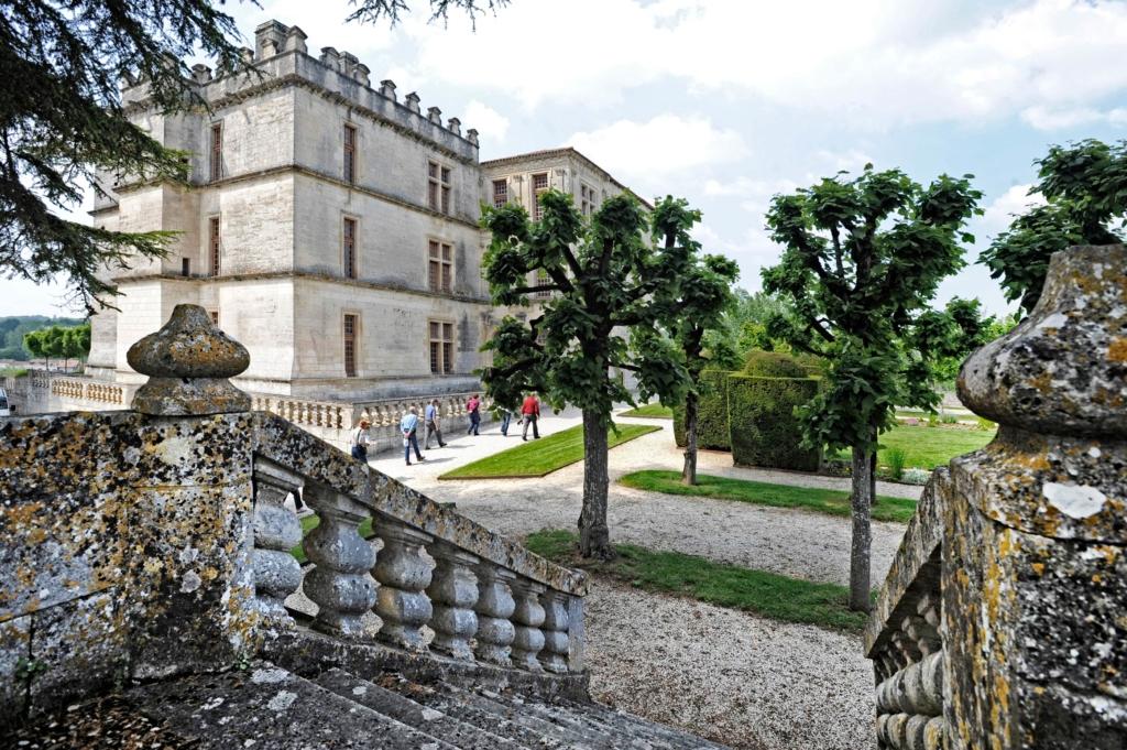 Château de Bourdeilles escalier